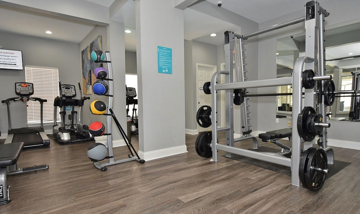 Fully equipped fitness center at Oakbrook Apartments