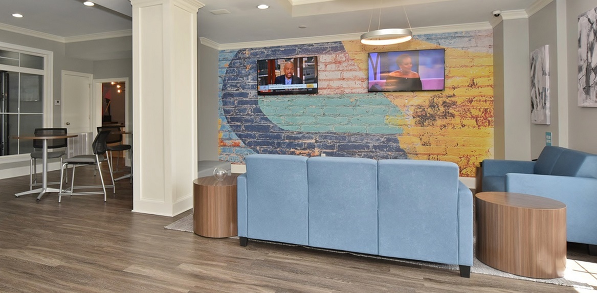 Resident lounge at Oakbrook Apartments